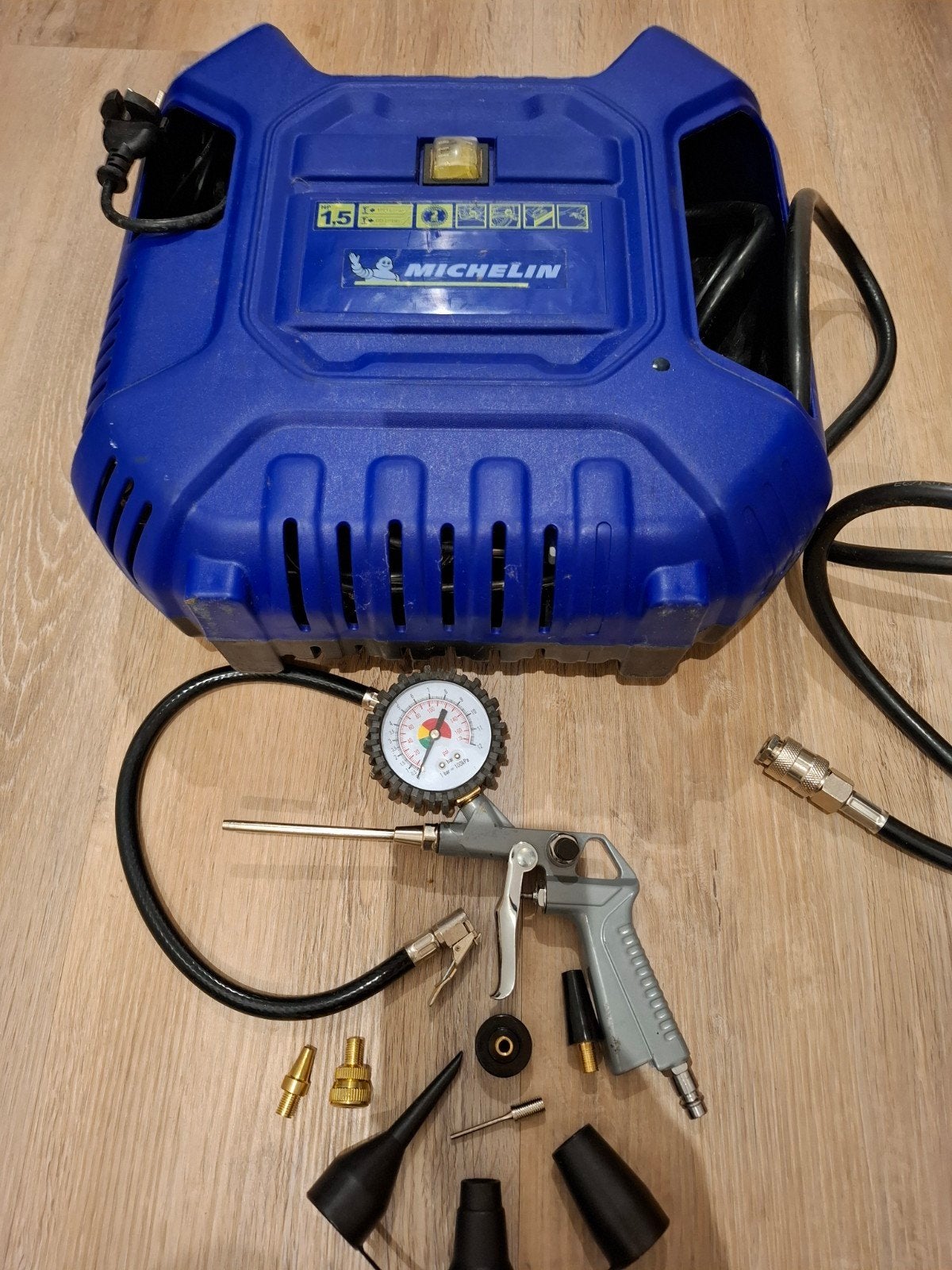Michelin Compressor 1.5HP met accessoires, Doe-het-zelf en Verbouw, Compressors, Ophalen