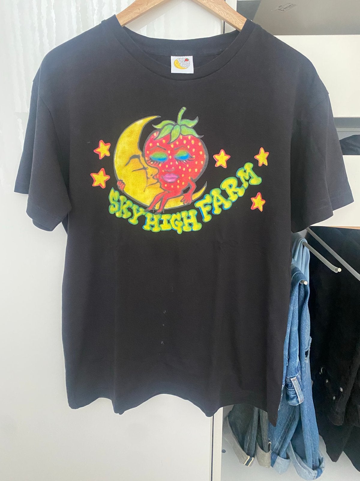 Sky High Farm T-shirt met aardbei en maan print, Maat 38/40 (M), Zwart, Ophalen of Verzenden, Korte mouw