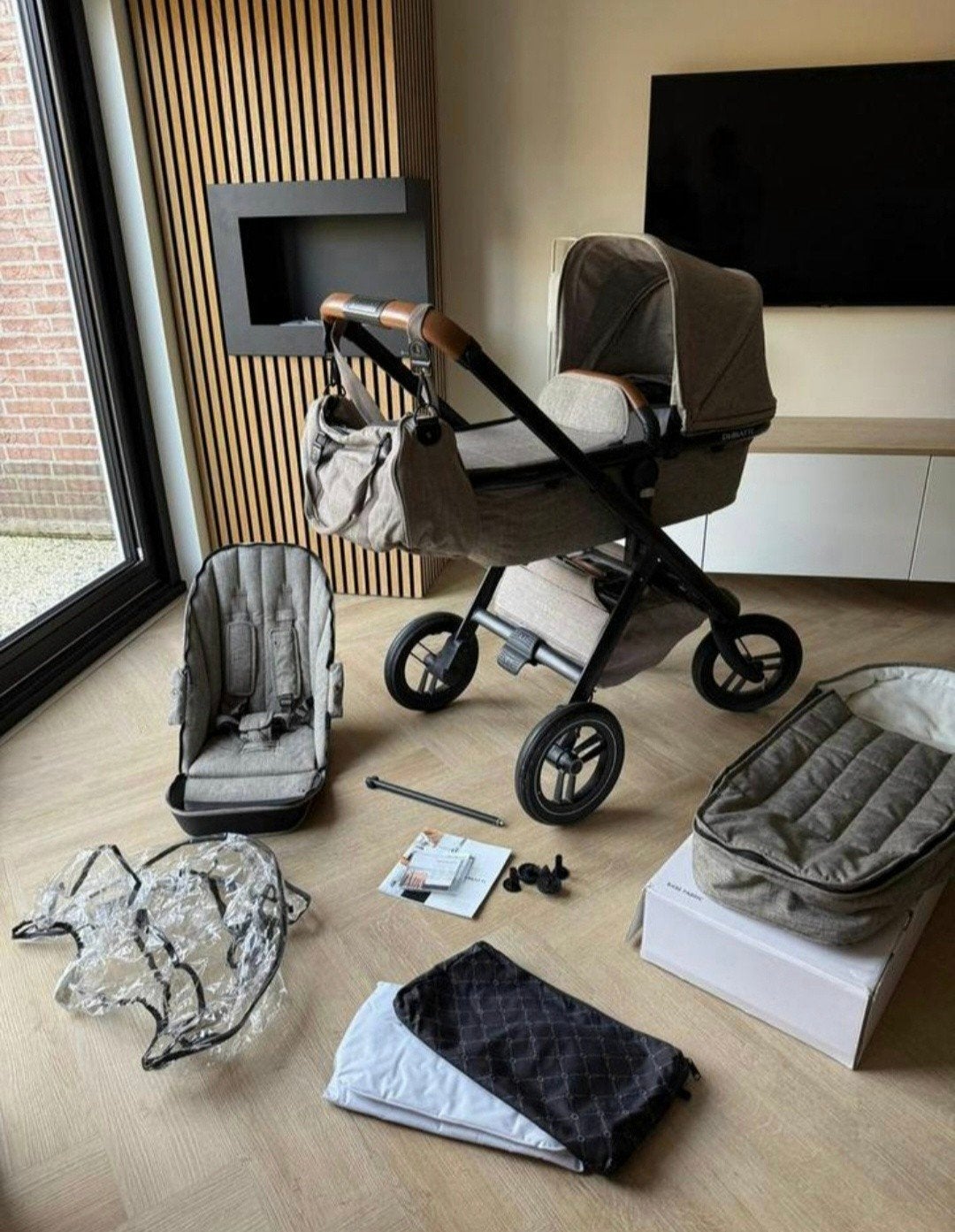 Dubatti one kinderwagen met reiswieg en zitje, Kinderen en Baby's, Zo goed als nieuw, Combiwagen, Met reiswieg, Ophalen