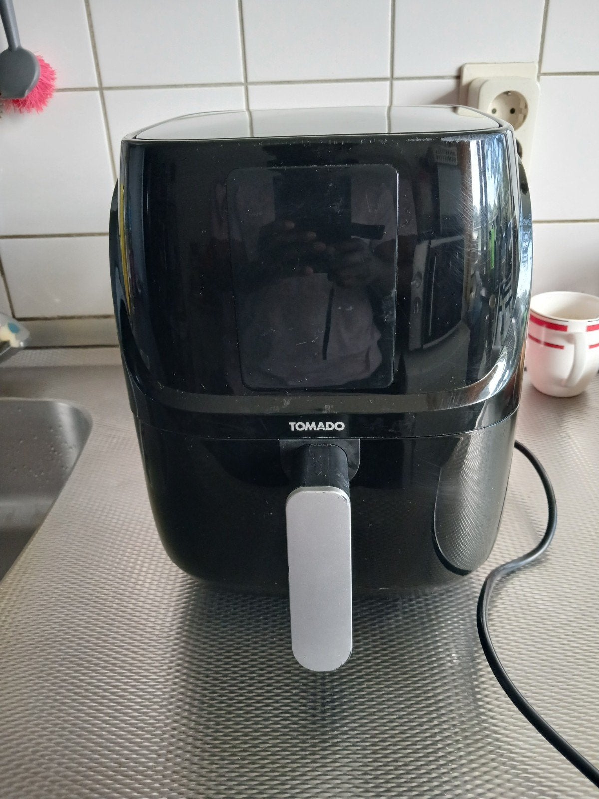 Airfryer Van het merk Tomado te koop, werkt perfect, Ophalen, Airfryer, 1500 gram of meer