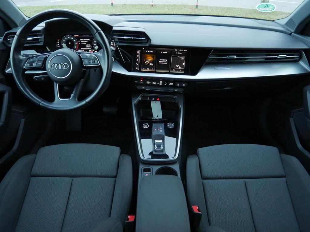 AUDI A3 Sportback 30 TFSI 110pk MHEV S-tronic Attitude Sport, Auto's, Audi, 12 maanden, Stof, Gebruikt, Origineel Nederlands