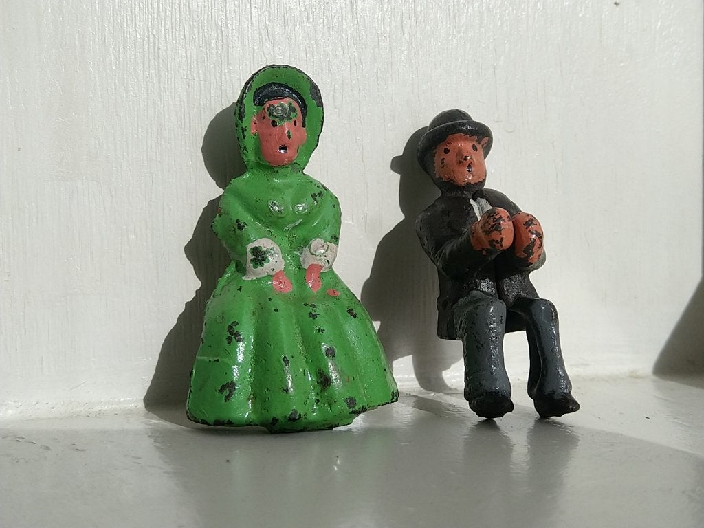 Gietijzeren figuren  koetsier en dame vr  Friese Sjees 1900, Ophalen of Verzenden