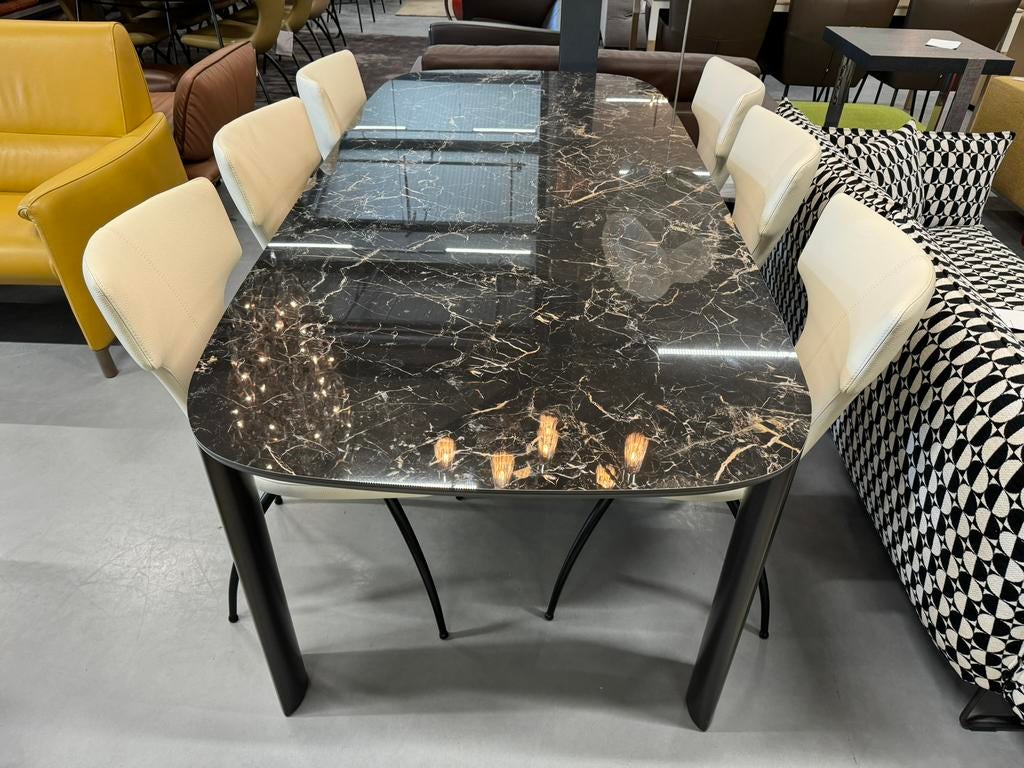 Nieuw Leolux Tico Eetkamertafel Ceramic Saint Laurent Tafel, Leolux, Harvink Jori Rolf Benz Design on Stock Eyye Montis, Rechthoekig