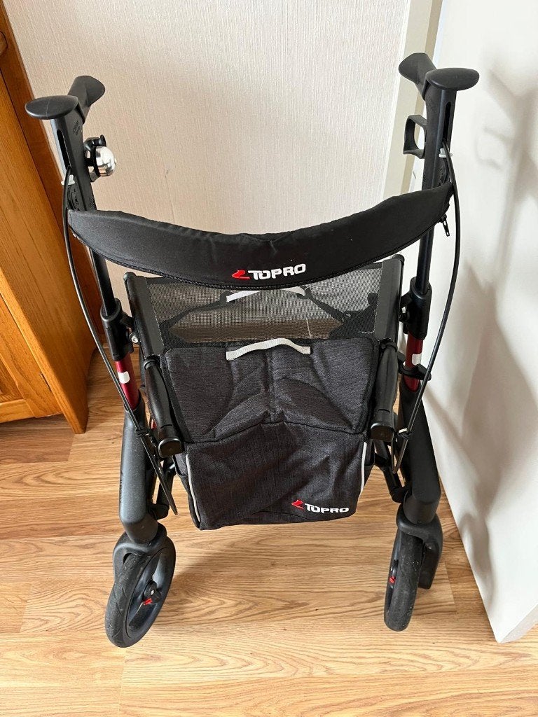 Licht gewicht rollator  zgan, Ophalen, Opvouwbaar, Gebruikt