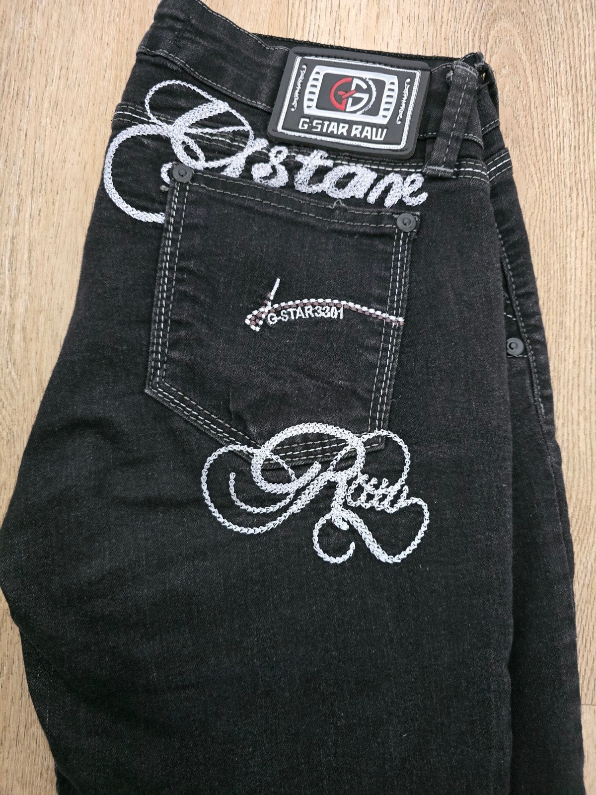 G-Star Raw spijkerbroek zwart met borduursel, Kleding | Dames, Spijkerbroeken en Jeans, Zwart, Ophalen of Verzenden, W30 - W32 (confectie 38/40)