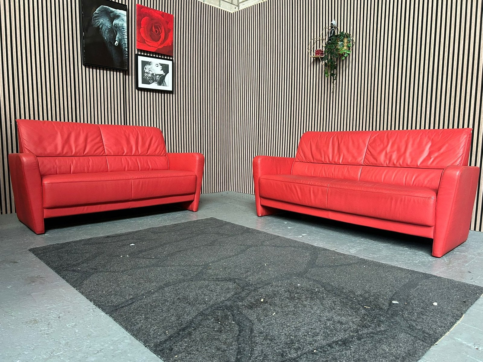 GRATIS LEVERING Set Leren Banken Rood GEREINIGD, Huis en Inrichting, 150 tot 200 cm, Hoekbank, Ophalen of Verzenden, Zo goed als nieuw