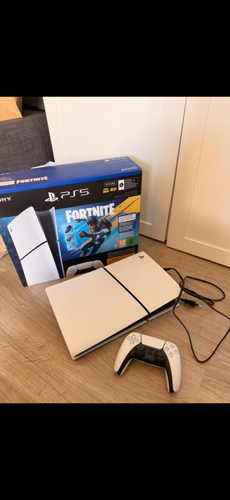 PS5 Digital Edition 825GB + Controller + Doos, Ophalen, Zo goed als nieuw