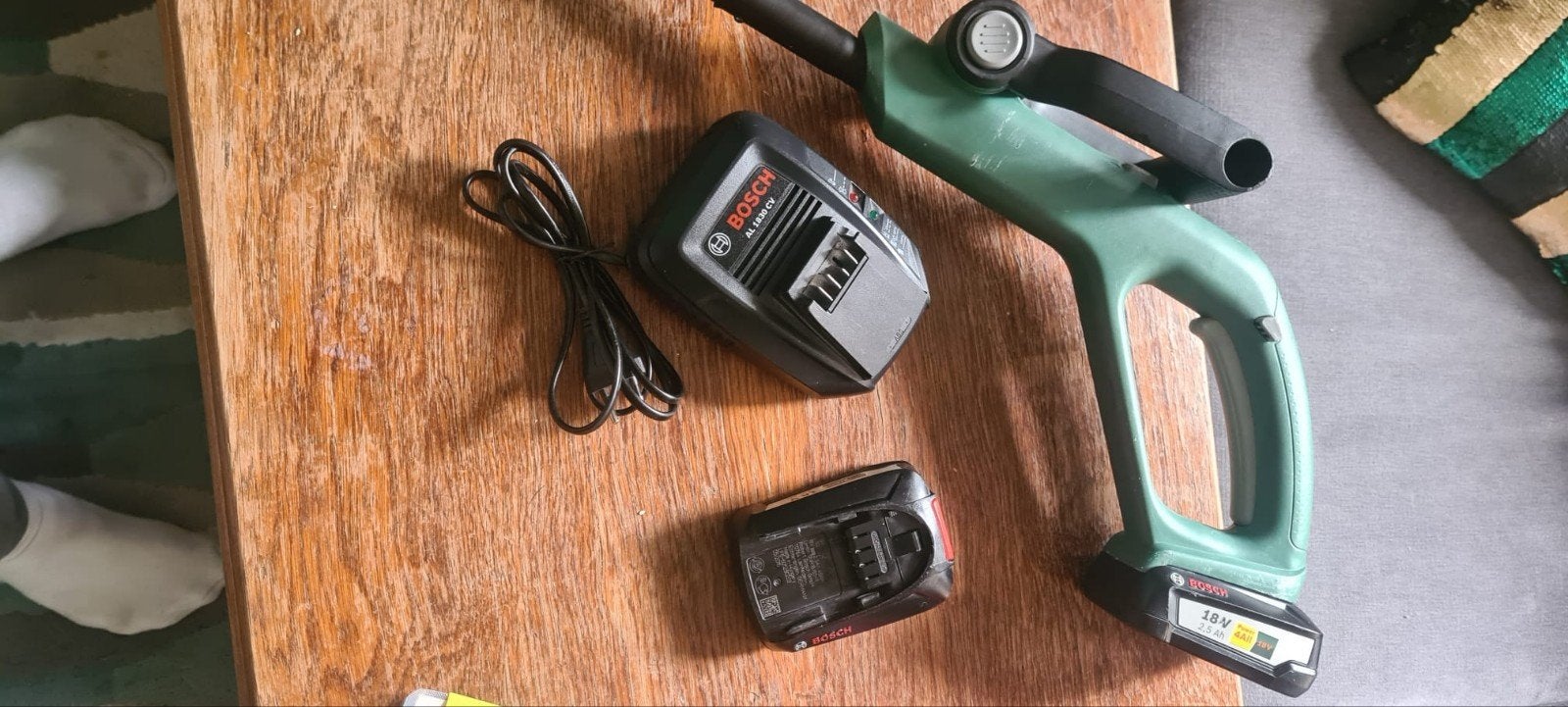 Bosch EasyGrassCut 18V-230, Ophalen, Zo goed als nieuw, Accu