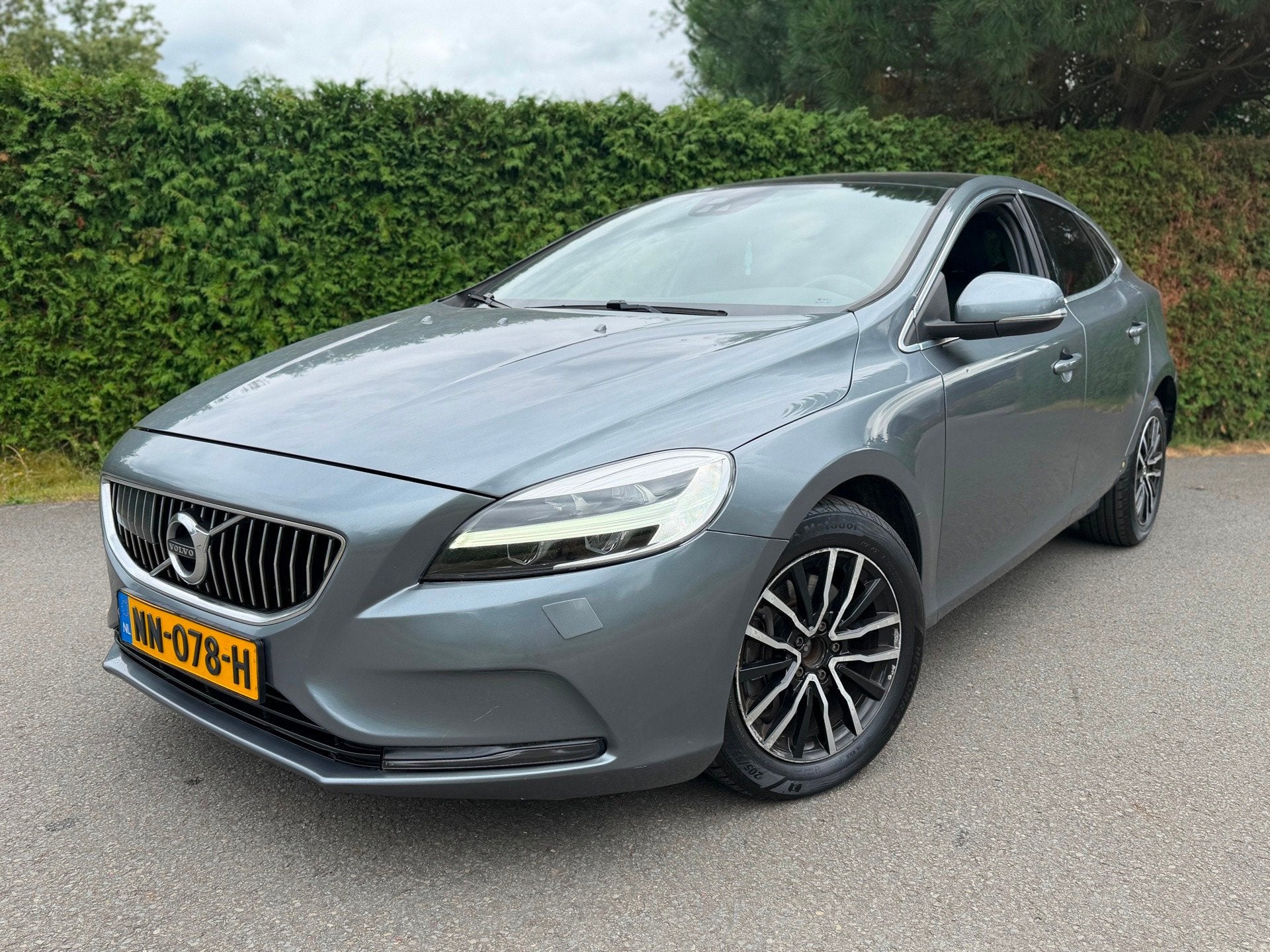 Volvo V40 2.0 D4 Nordic+Inscription Panoramadak Navi EX BPM, Auto's, Volvo, Dealer onderhouden, Gebruikt, Bedrijf, Diesel