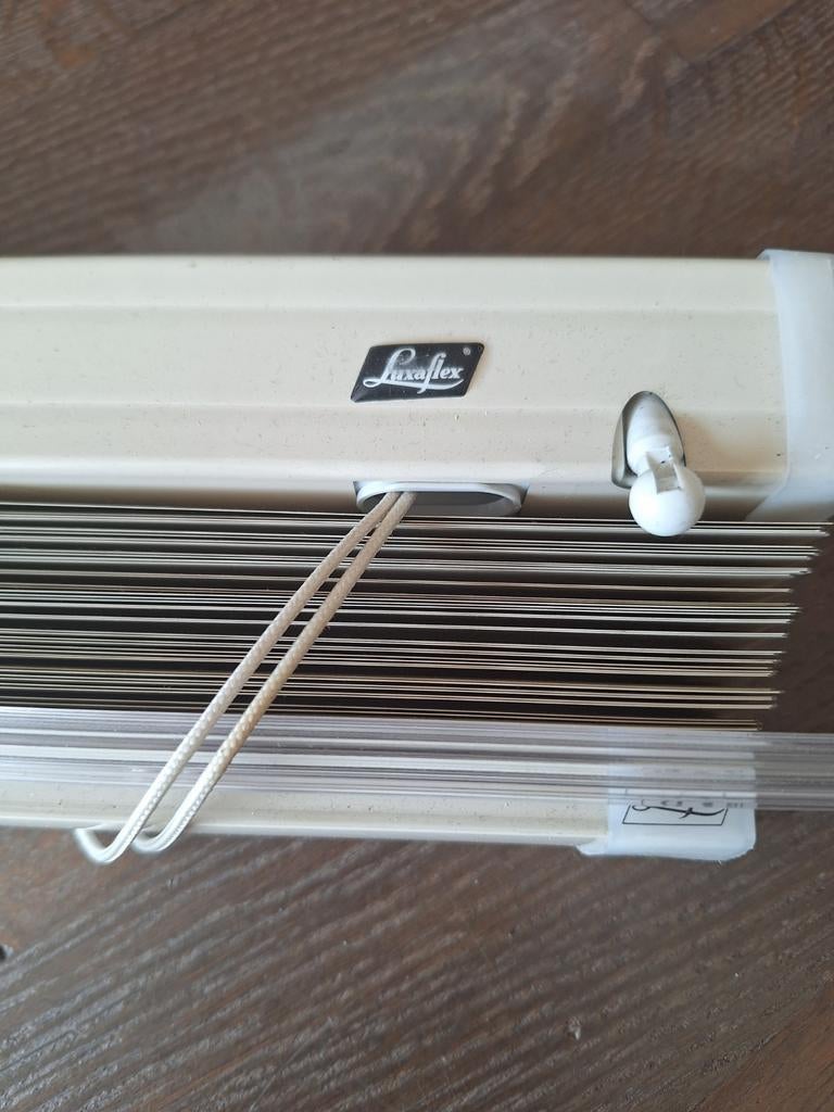 Luxaflex beige 3 stuks, Huis en Inrichting, Stoffering | Gordijnen en Lamellen, Ophalen, Zo goed als nieuw, Beige