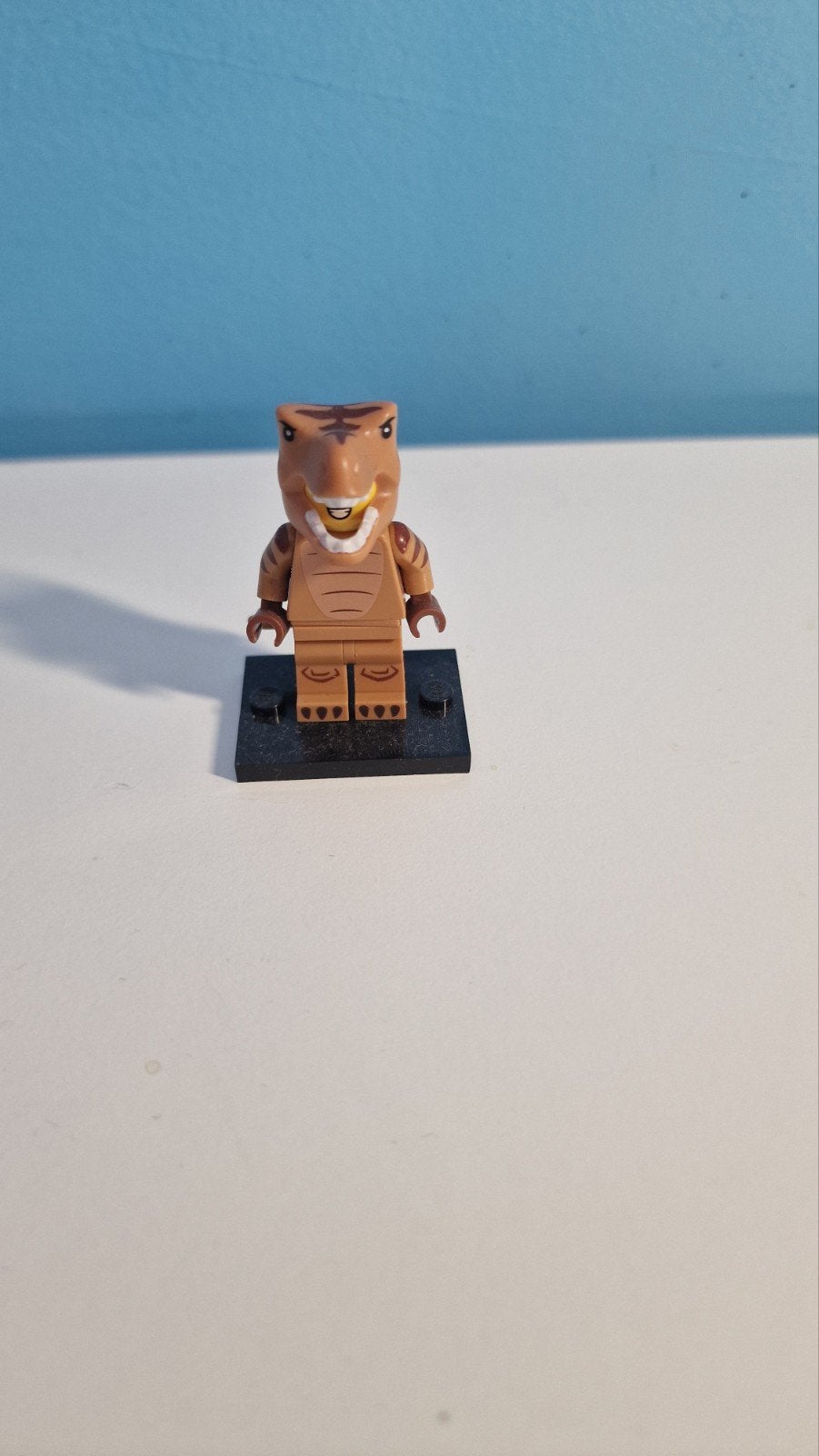 Lego Collectable minifigure serie 24 T-rex costume fan, Ophalen of Verzenden, Zo goed als nieuw