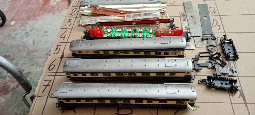 Ho Liliput Rheingold wagons voor onderdelen, Hobby en Vrije tijd, Modeltreinen | H0, Ophalen, Gebruikt, Gelijkstroom, Wagon