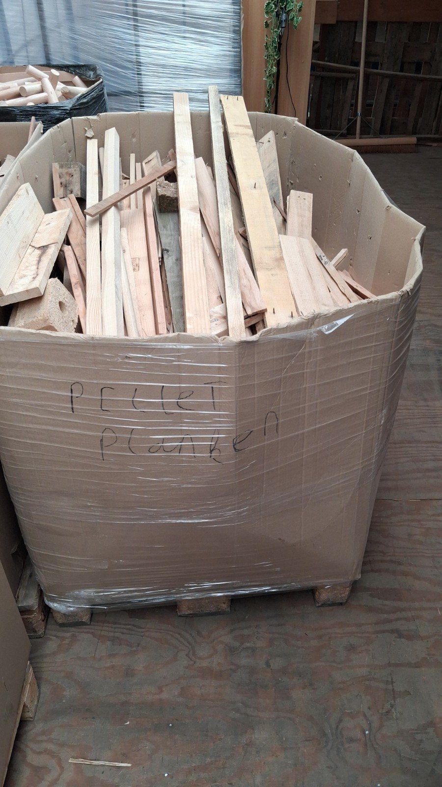 Gratis brand hout afhalen, Ophalen, Minder dan 25 mm, Pallet, Minder dan 200 cm
