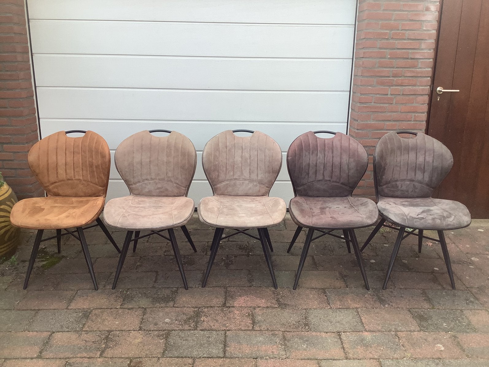 5 Eettafel stoelen (in goede staat, 4 jaar oud), Ophalen, Gebruikt, Overige kleuren, Vijf, Zes of meer stoelen