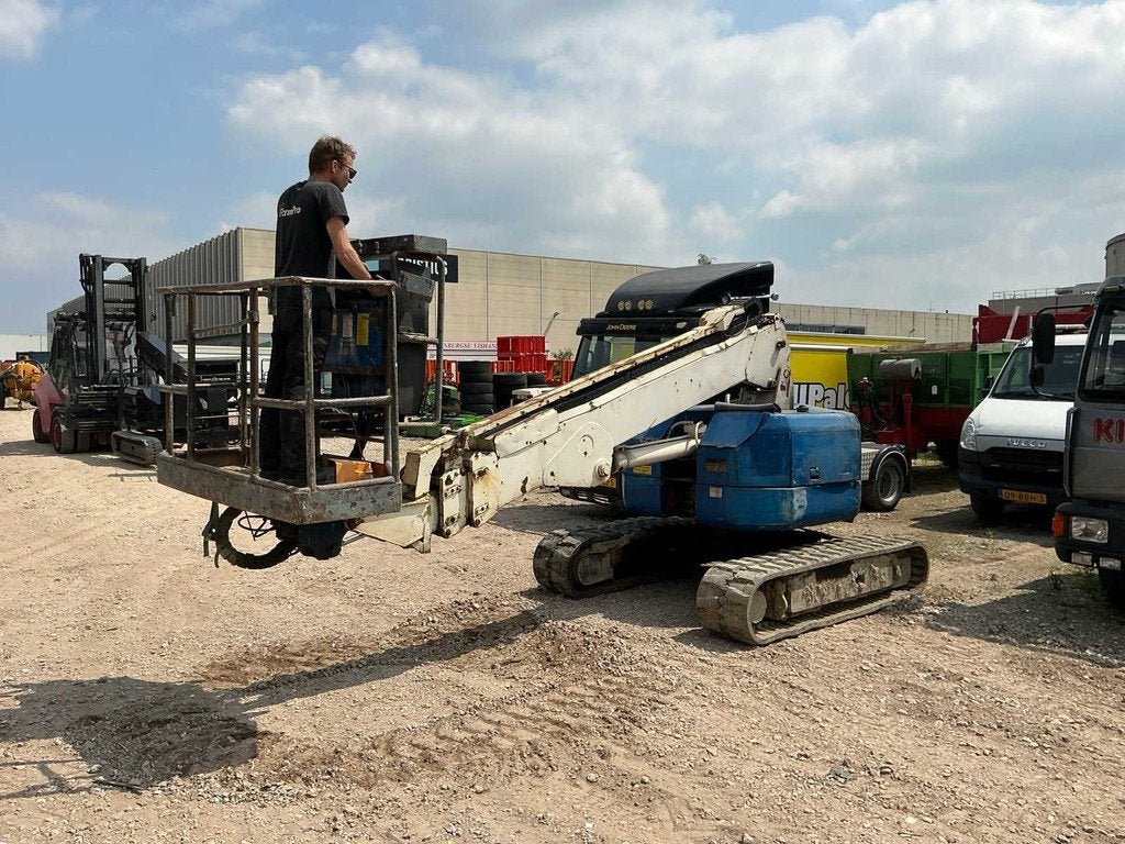 Hitachi HX99B Telescoop Hoogwerker