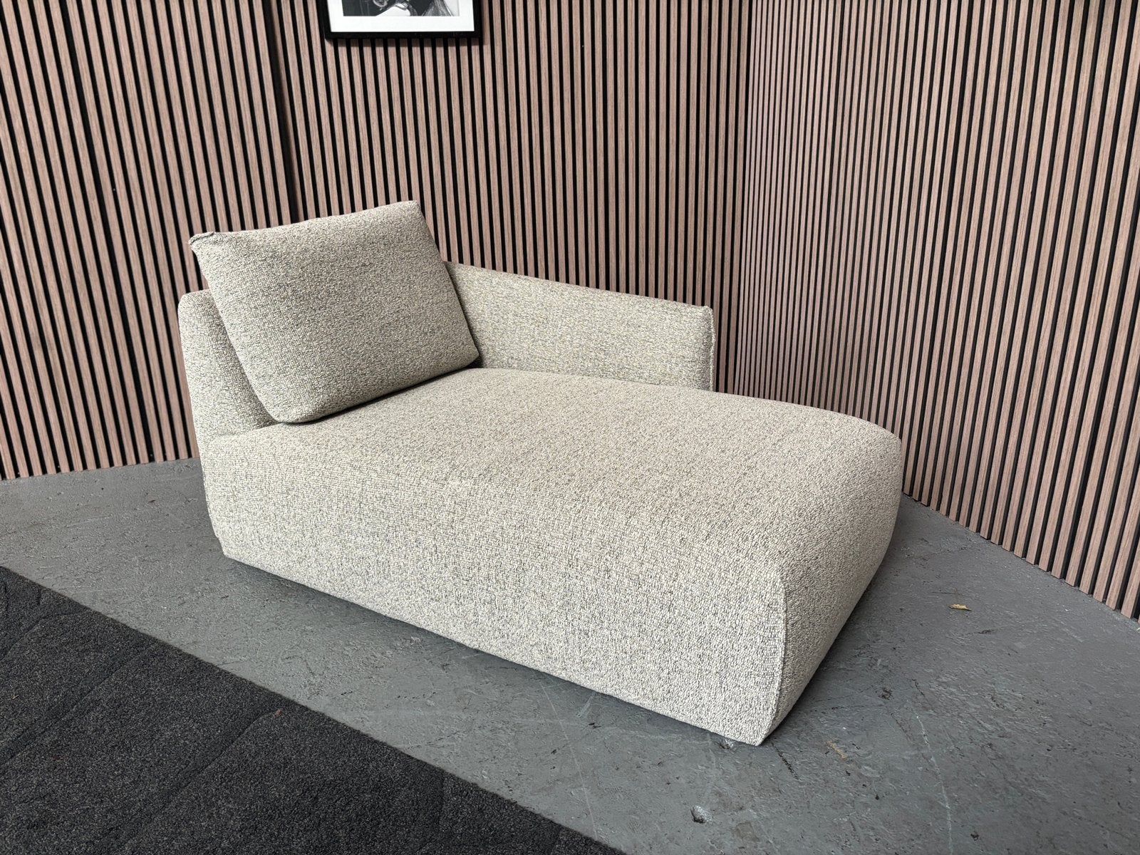 GRATIS LEVERING Montel Icon Chaise Longue 160x90 SHOWMODEL, 150 tot 200 cm, 75 tot 100 cm, Ophalen of Verzenden, Rechte bank