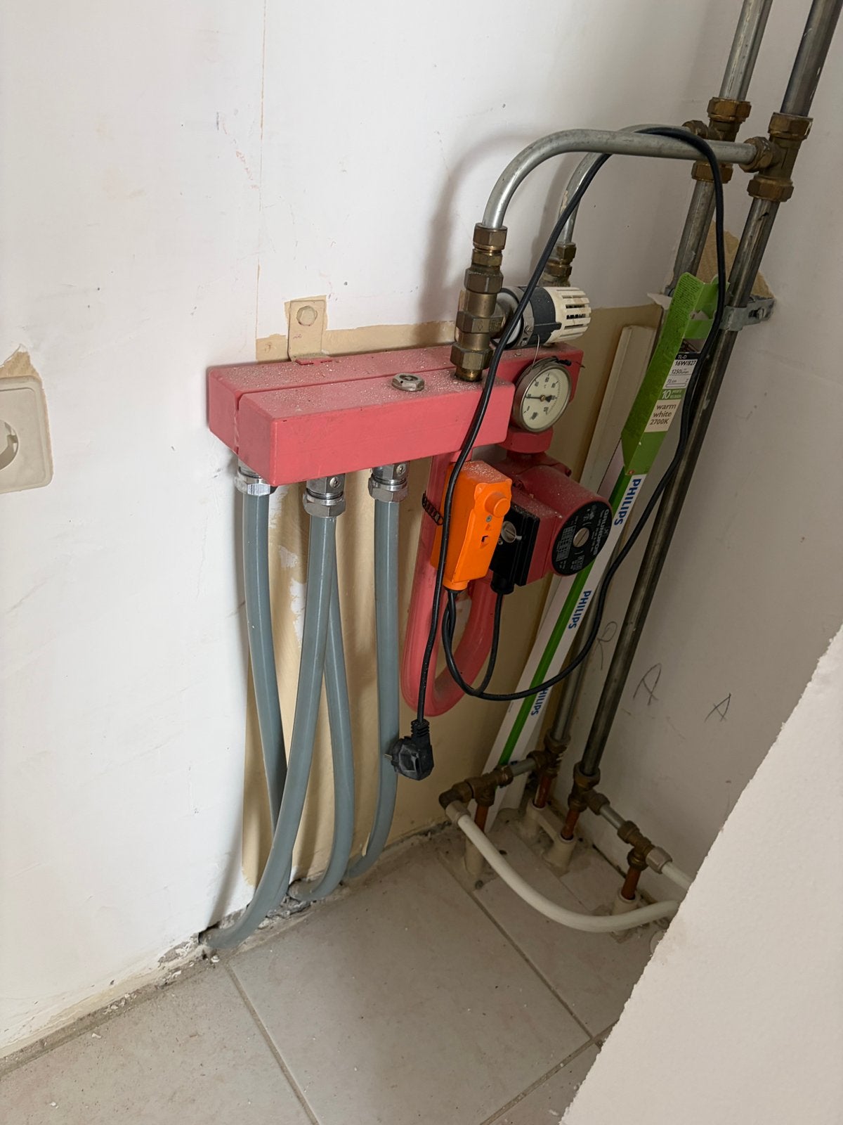 Vloerverwarming verdeler 4 groepen, Ophalen, Gebruikt, Minder dan 30 cm, Overige typen