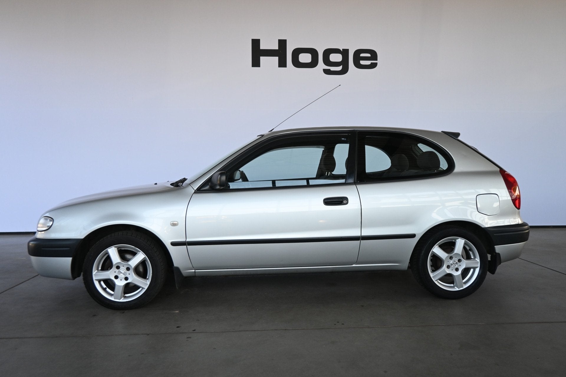 Toyota Corolla 1.4 VVT-i Terra Stuurbekrachtiging! Lichtmeta, Auto's, Voorwielaandrijving, Metallic lak, Origineel Nederlands