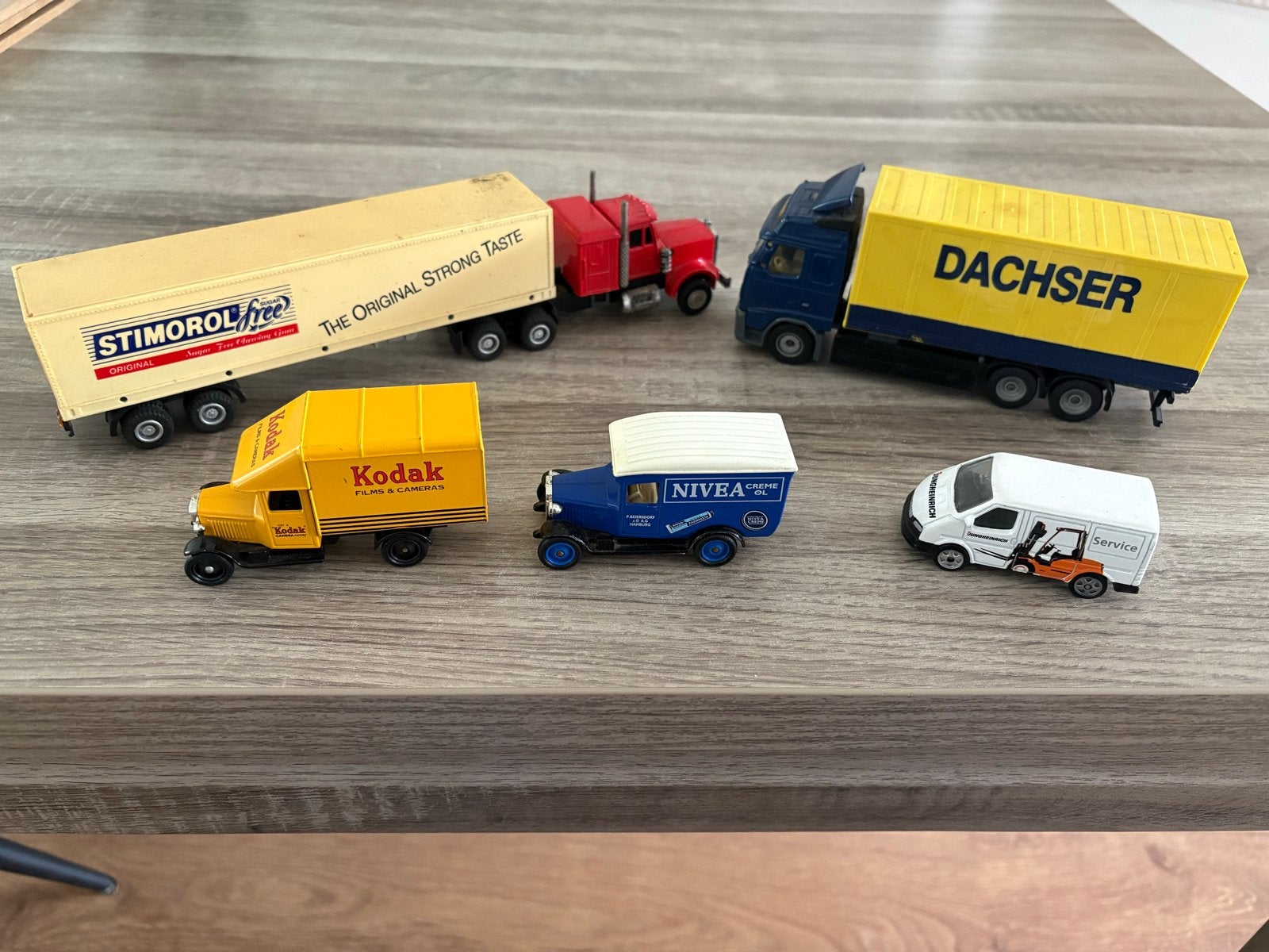 Oude reclame autootjes in mooie staat, Hobby en Vrije tijd, Modelbouw | Auto's en Voertuigen, Overige merken, Gebruikt, 1:50 of kleiner