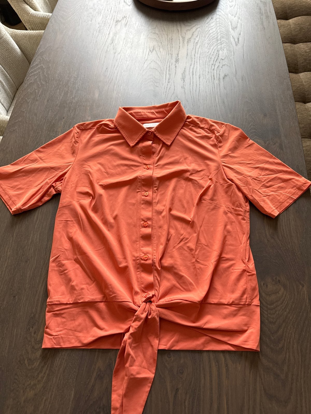 Oranje Studio Annelous blouse met knoopdetail, Maat 38/40 (M), Oranje, Ophalen of Verzenden, Zo goed als nieuw