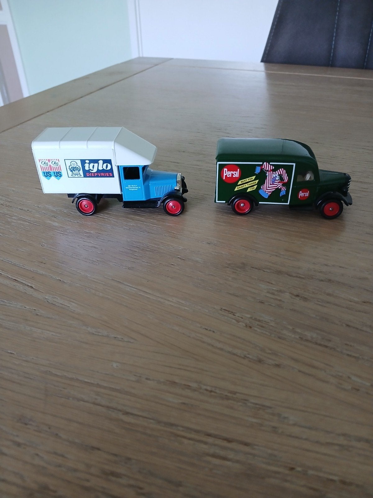 2 auto's, Ophalen of Verzenden