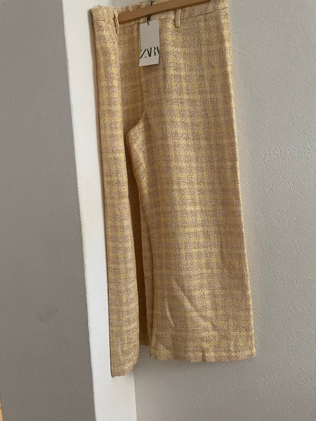 Zara Tweed Broek - Geel/Roze Geruit, Kleding | Dames, Maat 38/40 (M), Geel, Nieuw, Ophalen of Verzenden