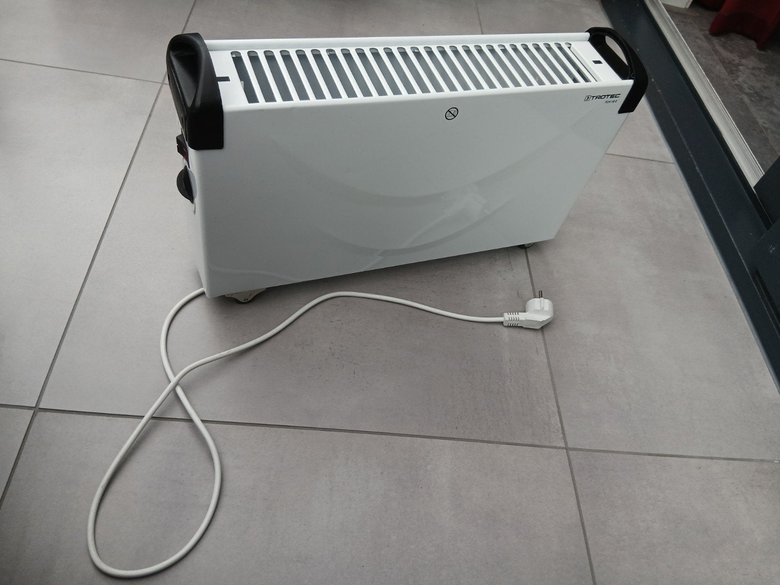 Trotec TCH 18 E Convector kachel - 2000W - wit, verrijdbaar., 30 tot 80 cm, Gebruikt, Kachel, Minder dan 60 cm