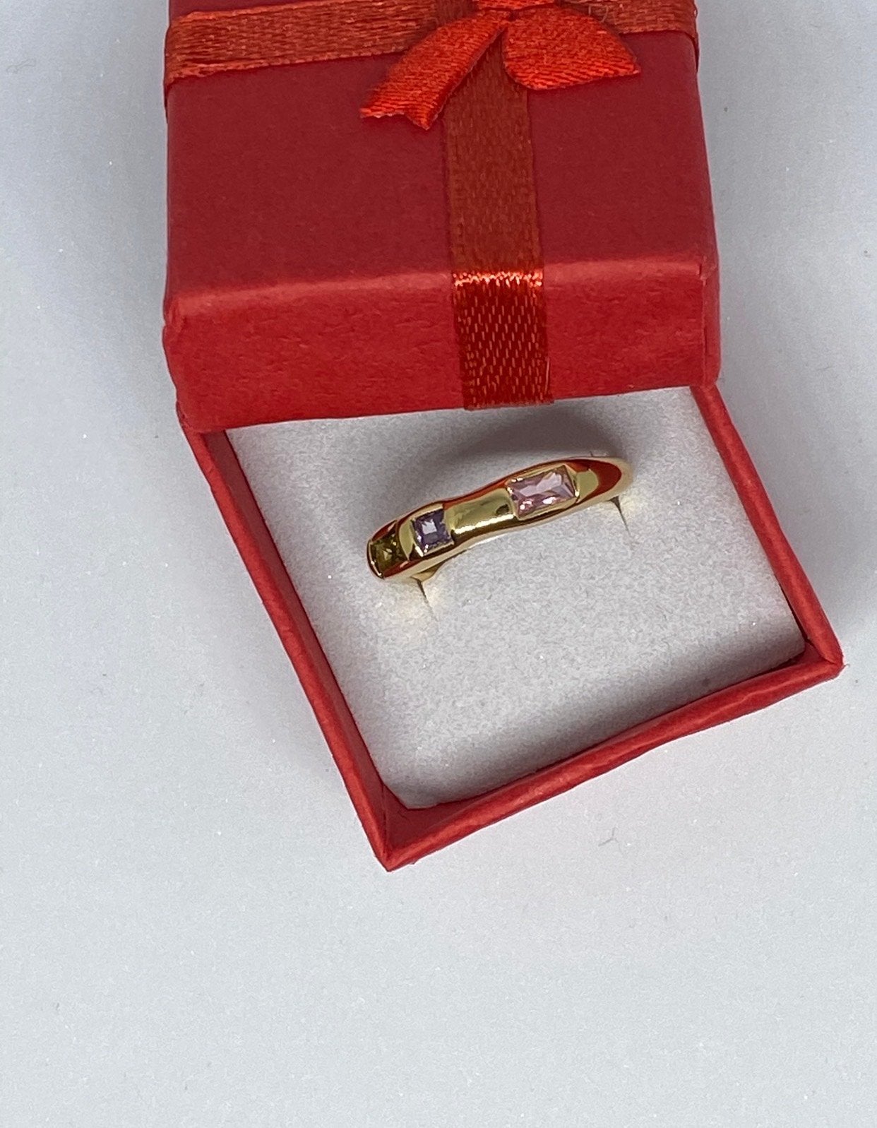 Organische Gouden Aanpasbare Ring met Edelstenen, 18 tot 19, Verzenden, Nieuw, Met edelsteen