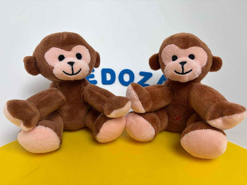 G027 hema aap aapje met of zonder kruisje op de buik, Ophalen of Verzenden, Zo goed als nieuw, Overige typen