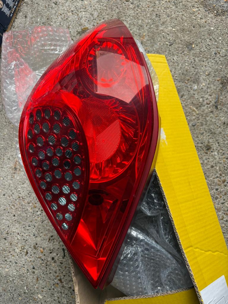 Achterlicht kap peugeot (207), Ophalen, Peugeot