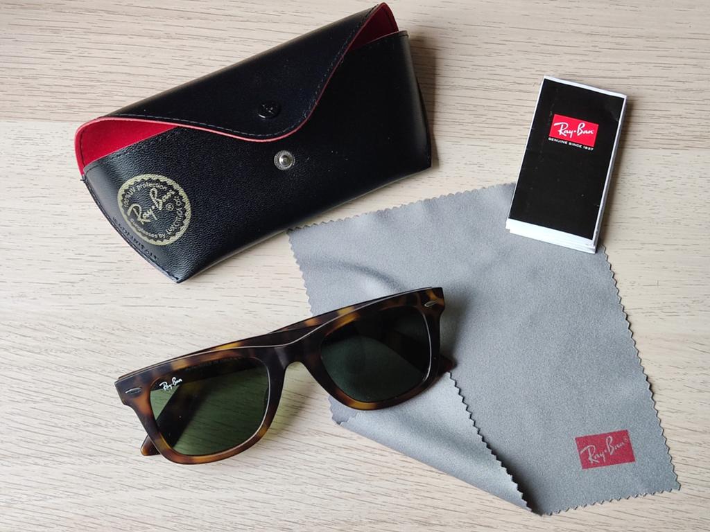 zonnebril Ray-Ban Wayfarer, Ophalen of Verzenden, Zo goed als nieuw, Zwart, Ray-Ban