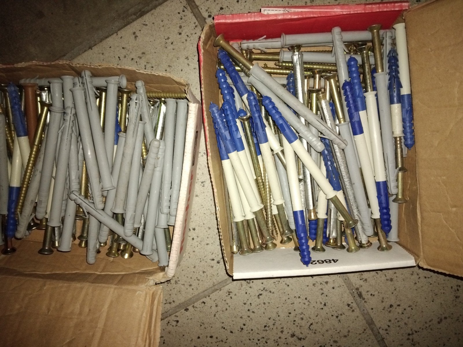 fischer kozijnpluggen, Ophalen, Nieuw, 100 tot 250 mm, Pluggen