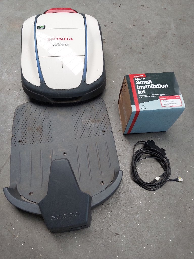 robotmaaier hrm1000 te koop, Tuin en Terras, Robotmaaiers, Ophalen, Zo goed als nieuw, Honda., Bestuurbaar via app