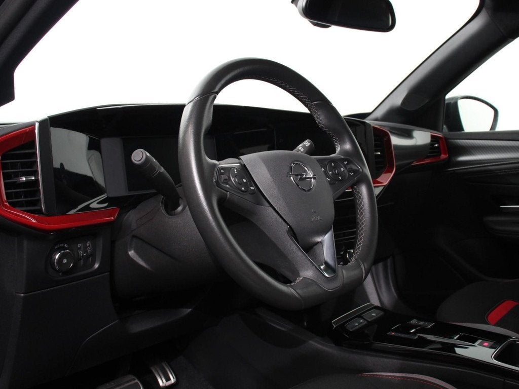 Opel Mokka-e Ultimate 50-kWh Navigatie Apple Carplay/Android, Auto's, Opel, 15 min, 136 pk, Gebruikt, Zwart