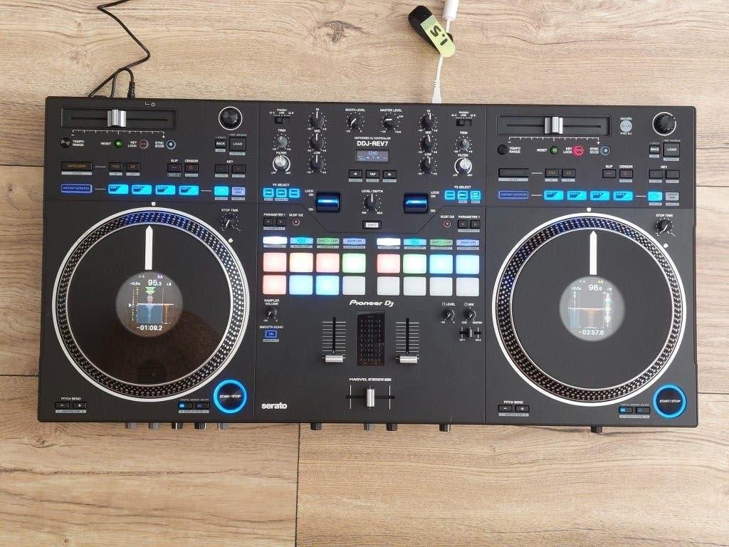 Pioneer DDJ-REV7 Nieuwstaat + decksaver + dozen + factuur, Ophalen, Zo goed als nieuw, Dj-set, Pioneer
