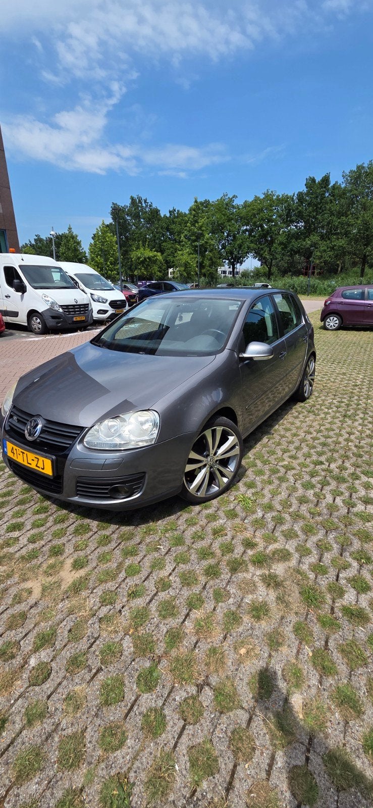 Volkswagen Golf 1.6 16V FSI 85KW 5D 2006 Grijs, Auto's, Voorwielaandrijving, 1195 kg, 4 cilinders, 620 kg