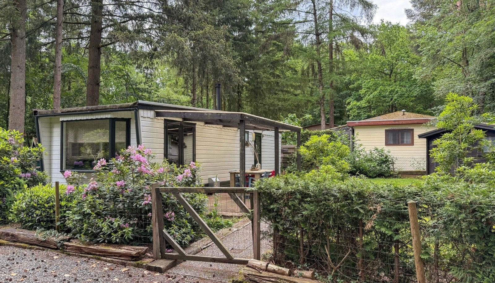 CHALET TE KOOP IJSSELHEIDE HATTEMERBROEK VELUWE VERHUUR BOS, 40 m², Chalet, Gelderland, 2 slaapkamers