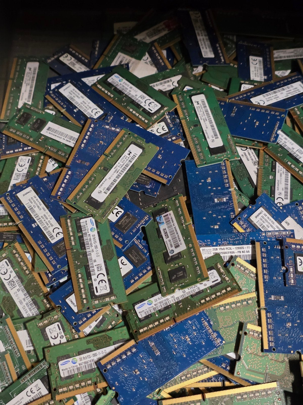 Verschillende merken 2gb 12800s pc3L ddr3 1600mhz laptop ram, Computers en Software, RAM geheugen, Gebruikt, DDR3, Ophalen of Verzenden