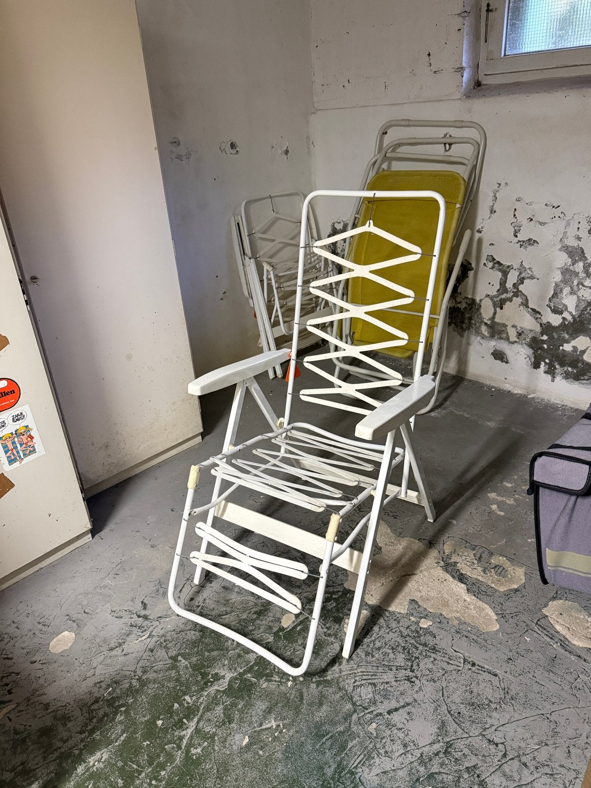 Twee witte vintage tuinstoelen, Tuin en Terras, Ophalen, Gebruikt, Metaal, Inklapbaar
