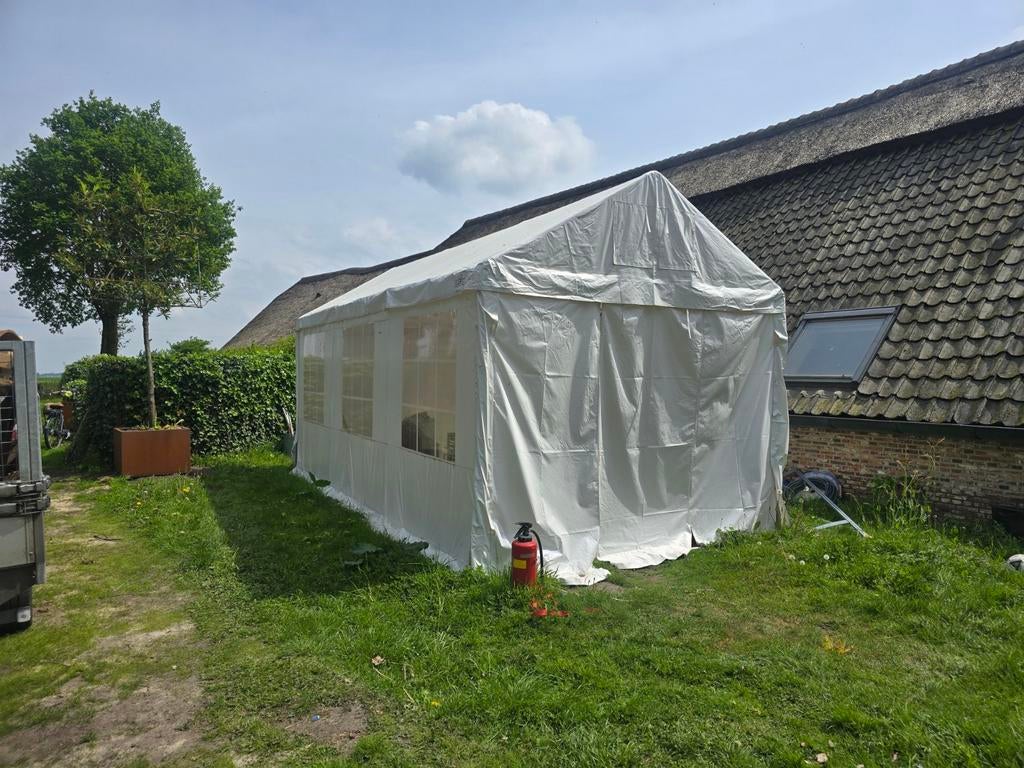 Grizzly Outdoor Basic 2.2 Feesttent / Partytent, Ophalen, Gebruikt, Partytent, Minder dan 4 meter