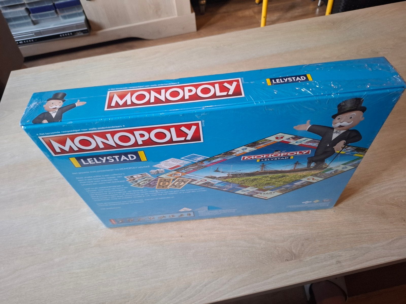 Monopoly Lelystad - Nieuw in seal, Identity Games, Nieuw, Ophalen of Verzenden, Hasbro