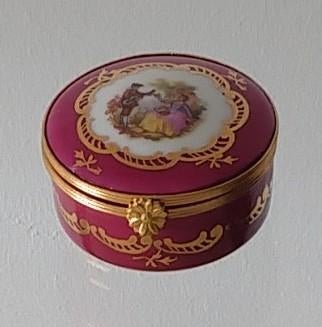 Limoges trinket box, volgnr 1, Antiek en Kunst, Antiek | Porselein, Ophalen of Verzenden