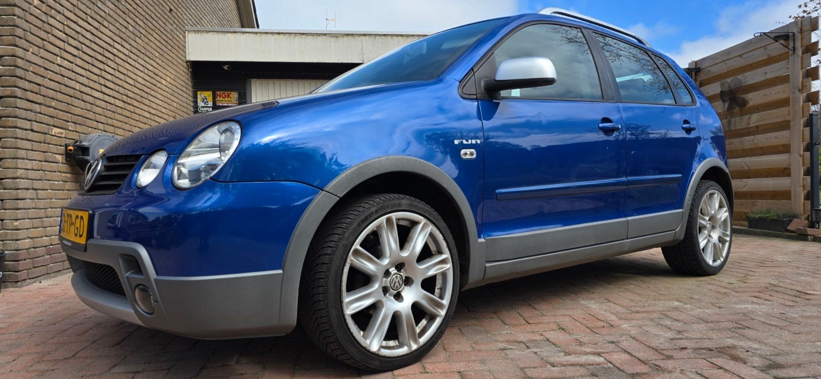 Volkswagen Polo 1.2 FUN 47KW 2004 Blauw, Auto's, Voorwielaandrijving, Blauw, Bedrijf, Handgeschakeld
