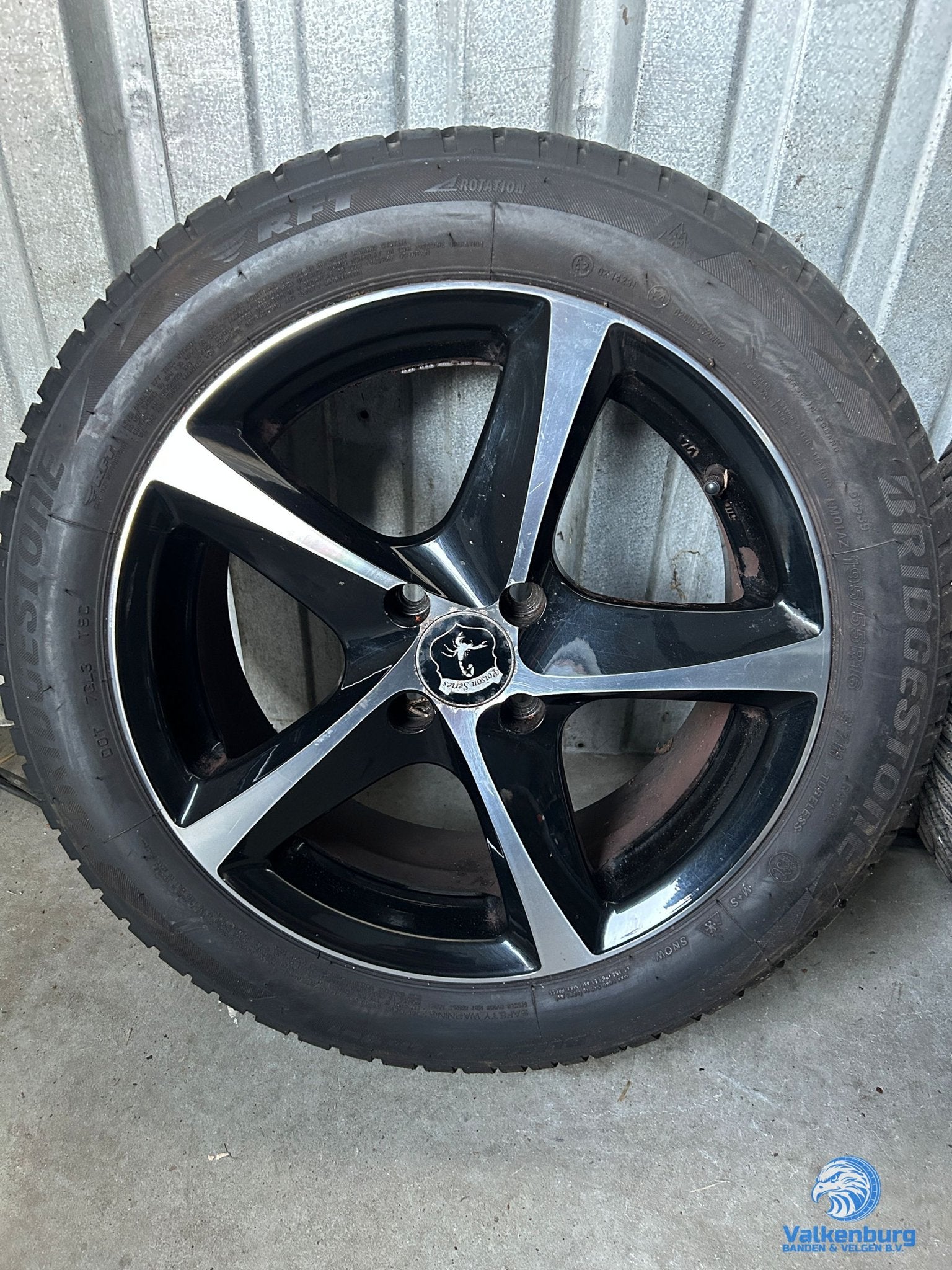 6-7mm! Mini Cooper One 16 inch zwarte velgen 4x100 runflat w, Auto-onderdelen, Banden en Velgen, Gebruikt, -, Banden en Velgen