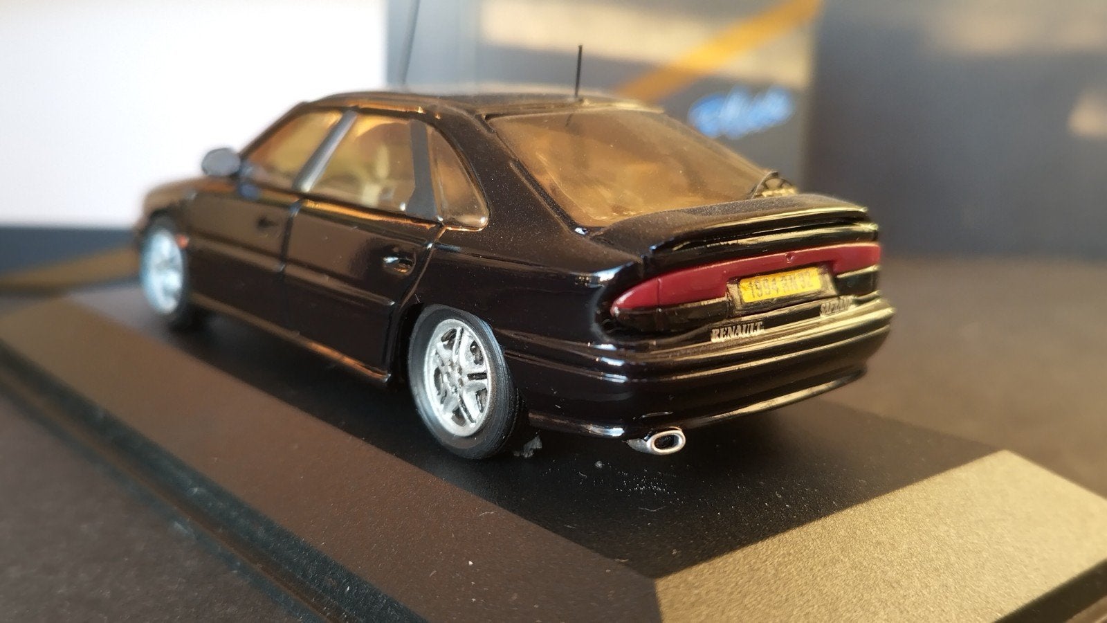 Renault Safrana Baccara Biturbo 1:43 Minicar Pol, Overige merken, Auto, Verzenden, .