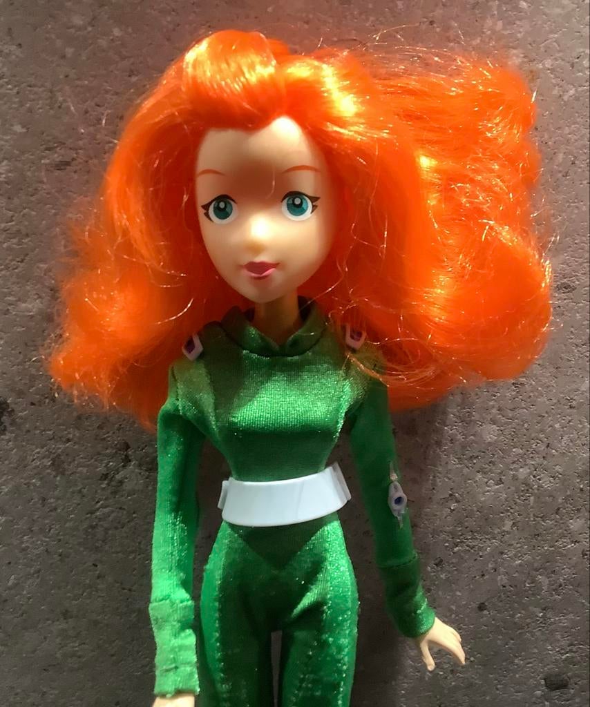 Totally Spies Sam Pop uit 2008, Kinderen en Baby's, Speelgoed | Poppen, Gebruikt, Overige typen, Ophalen of Verzenden
