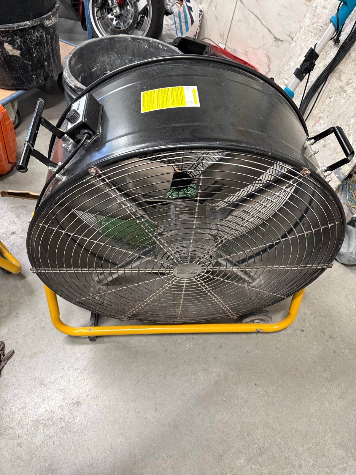 Grote industriële vloerventilator - Krachtig en robuust, Witgoed en Apparatuur, Ventilatoren, Ophalen of Verzenden, Gebruikt, Vloerventilator