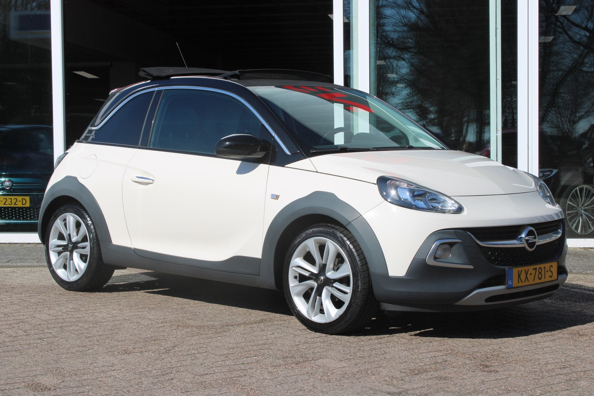 Opel ADAM 1.0 Turbo Rocks Favourite//Cabrio!, Voorwielaandrijving, 1041 kg, 4 stoelen, Origineel Nederlands