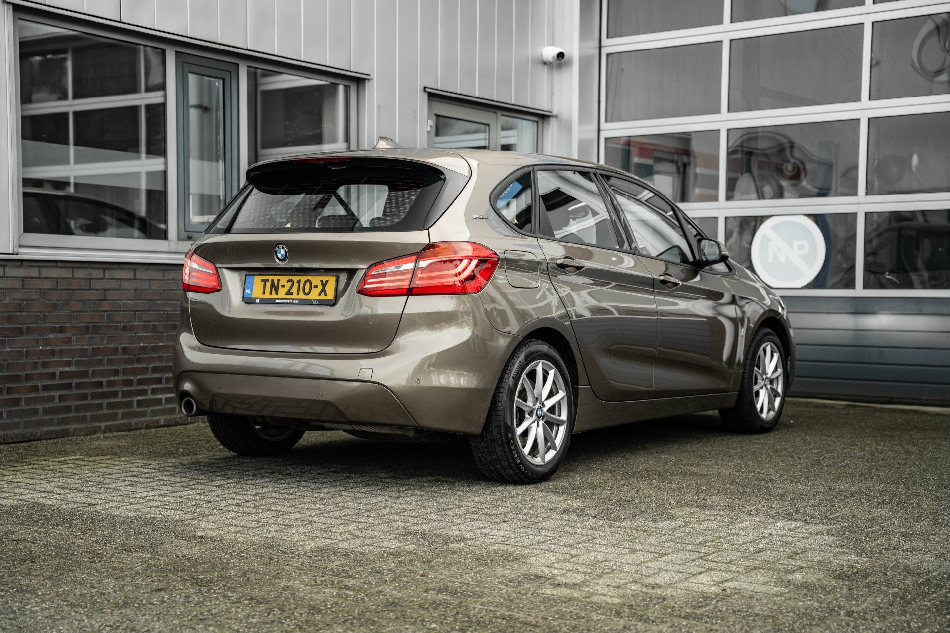 BMW 2 Serie Active Tourer 225xe iPerformance Executive, Automaat, 8 kWh, Stof, Gebruikt