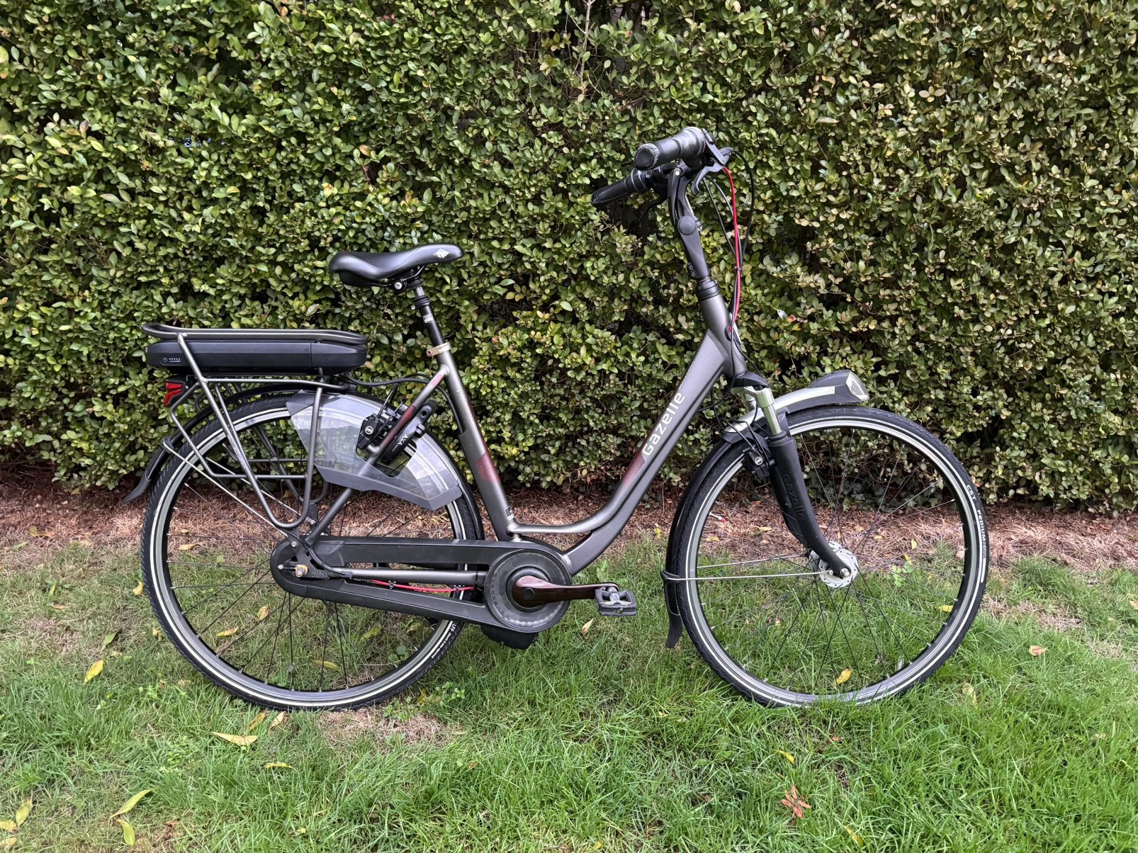 Gazelle Elektrische Fiets Middenmotor & Hydraulische Remmen, Fietsen en Brommers, Ophalen, Velgrem, (Extra) lage instap, Zo goed als nieuw